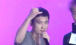 娱乐圈爆料的有哪些人物,揭秘那些被曝光的明星幕后故事