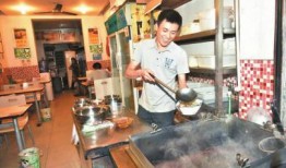 小老饭庄老板爆料事件视频,揭秘餐饮行业不为人知的内幕